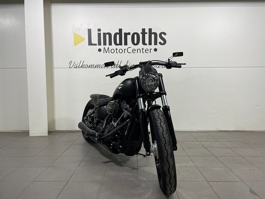 Harley-Davidson Street Bob 114 CUSTOM 