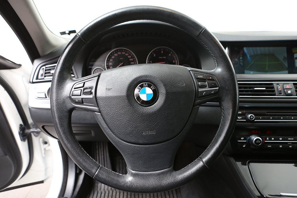 BMW 520 d xDrive 184hk Touring Aut Navi Kamera Dragkrok 2014