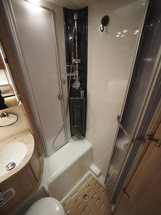 Husbil-halvintegrerad Kabe Travel Master Royal 780 LB 20 av 25