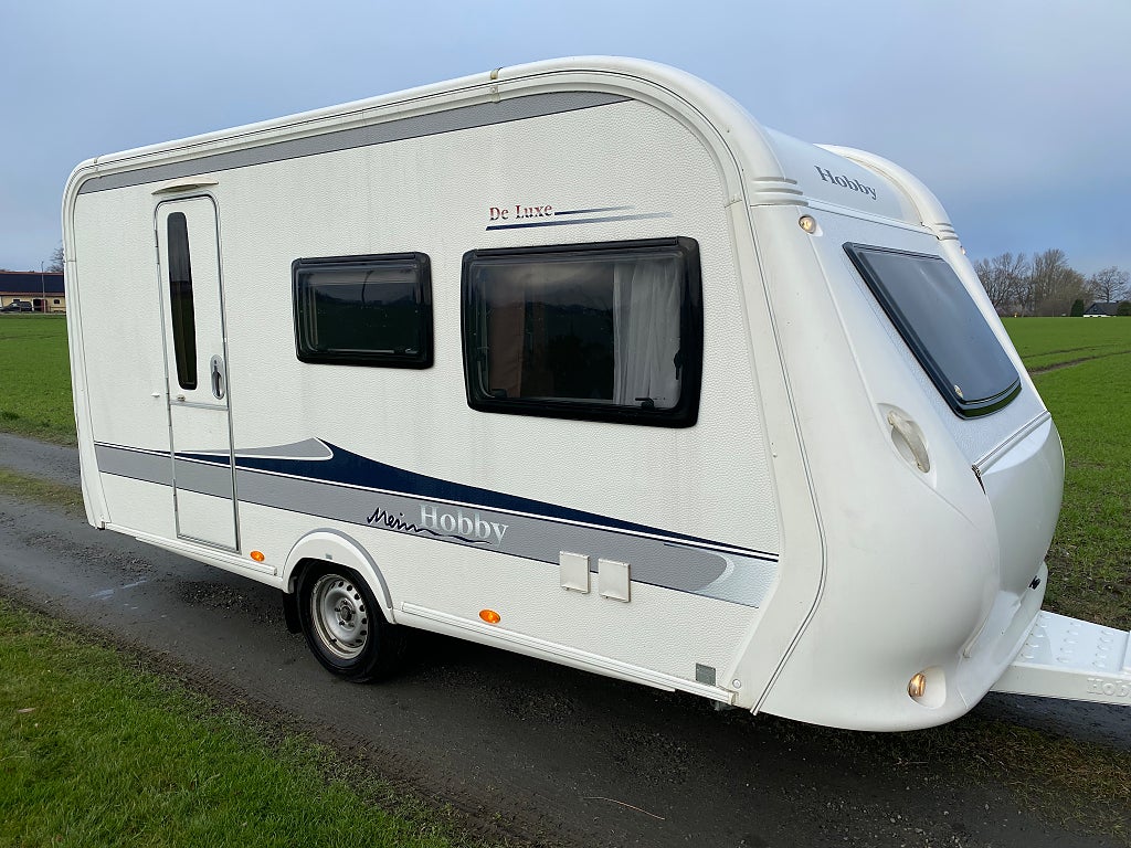 Hobby 420 KB de Luxe Barnkammarvagn/ 5 bäddar/ 3m djupt förtält