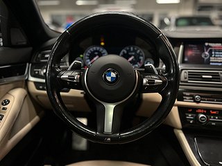 BMW 530 d 4x4 Touring Aut M Sport S&V-däck/D-värm/Panorama