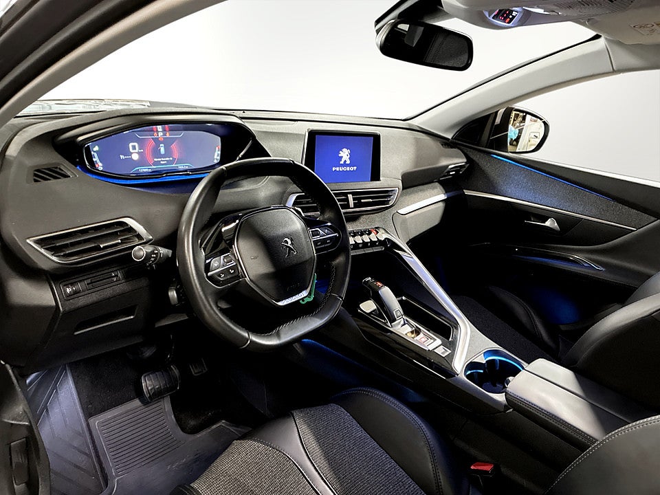 Bild på Peugeot 3008 Allure 1.2 PT 130hk Aut B-KAMERA CARPLAY