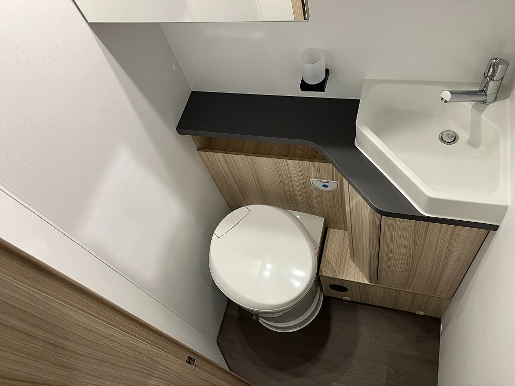 Sun Living A 75 SL / Automat/ B-körkort / 165 Hk / 5 bäddar - Sun Living