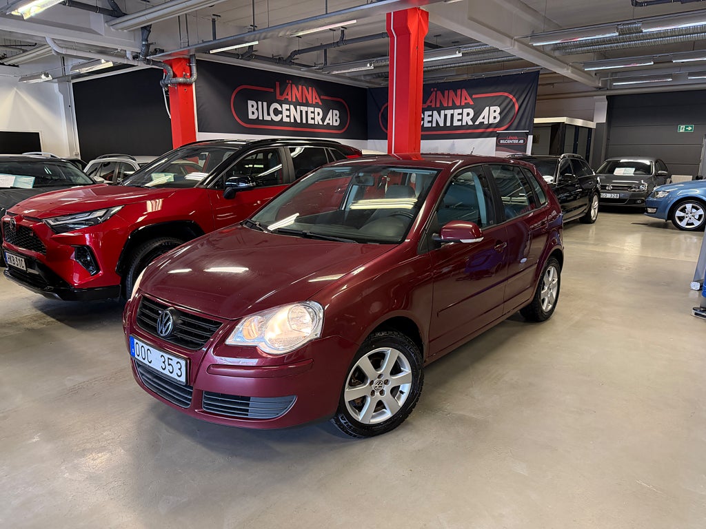 Volkswagen Polo 1.4 2 ägare Comfortline Låg årsskatt 5-dörrar AC