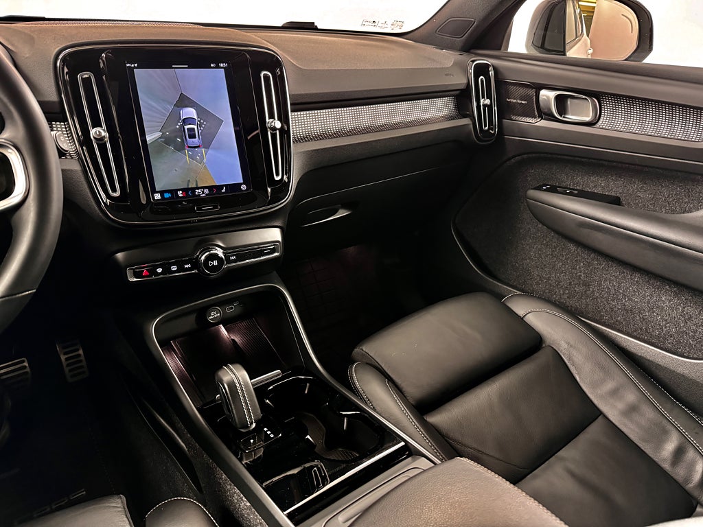 Volvo XC40 2022 - miniatyr 5