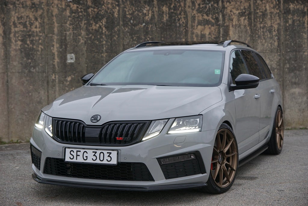 Skoda Octavia RS 2.0 TSI DSG 245hk MILLTEK H&R MAXTON PANO SE UTR