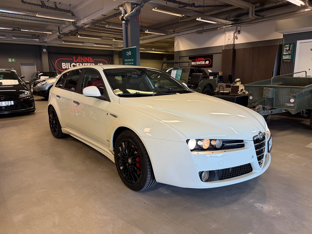 Alfa Romeo 159 2012 - miniatyr 4