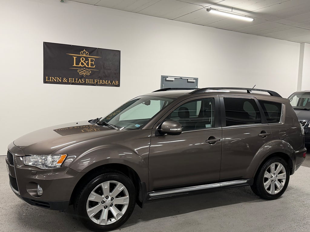 Mitsubishi Outlander 7-seater 2.2Di-D AWC TC-SST Business 1ÅRGARANTI/VÄRMARE