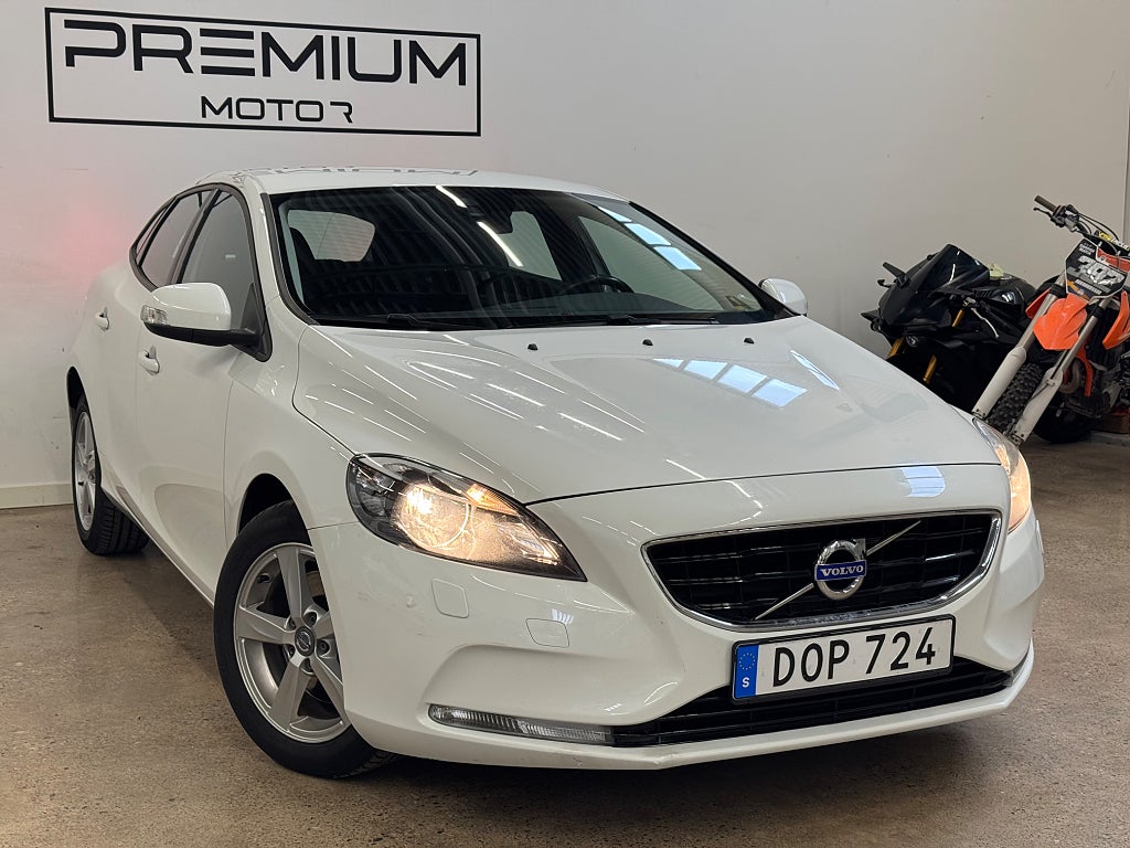 Volvo V40 D2 Powershift Kinetic Ny Kamrem B-Kamera Pvärmare 116hk