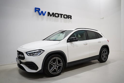 Mercedes-Benz GLA 200 7G-DCT 163hk AMG WideScreen B-kamera Navigation ME