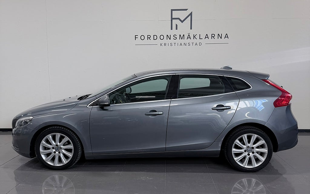 Volvo V40 D2 Your Momentum, Stylepaket, 17" Alufälgar, Värmare