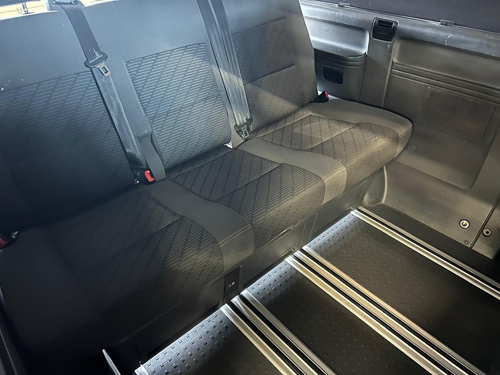 Volkswagen Multivan 2.0 TDI BMT Manual, 180hp, 2012