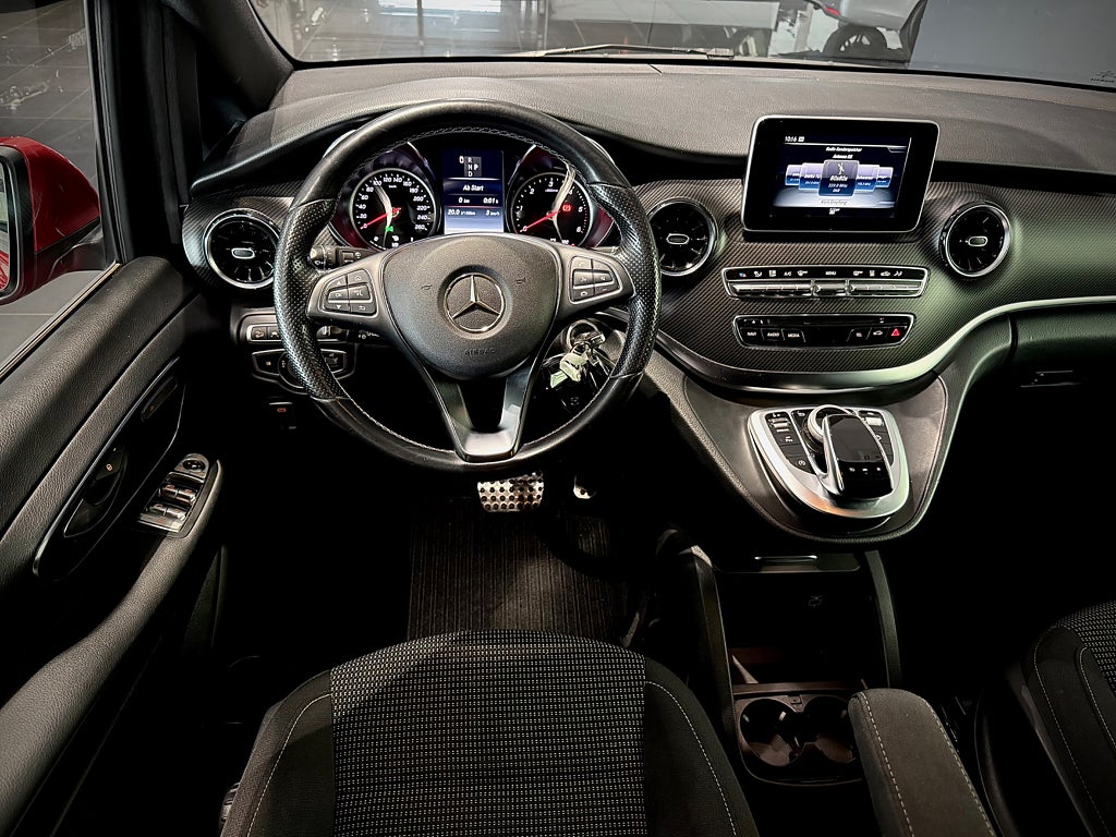 Mercedes-Benz V 300d 4matic AMG Lång Värmare Drag 7-sits - bild 4