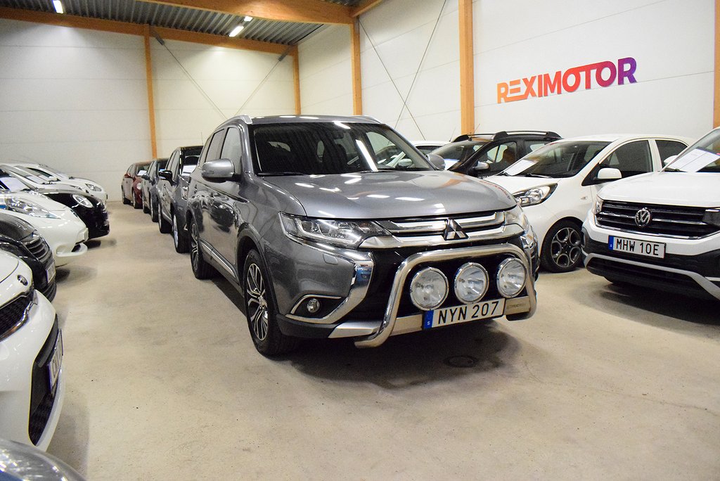 Mitsubishi Outlander 2.2 Di-D 4WD Business  Ny Besiktad 