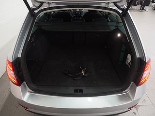 Kombi Skoda Octavia 18 av 19