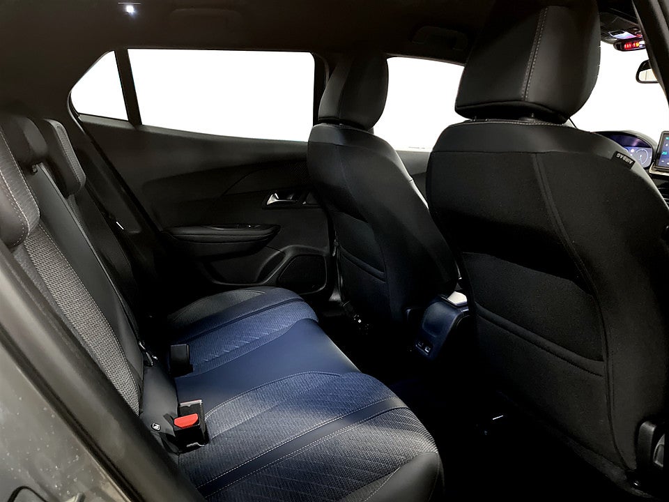 Bild på Peugeot 2008 Allure 1.2 PT 130hk Aut B-KAMERA CARPLAY