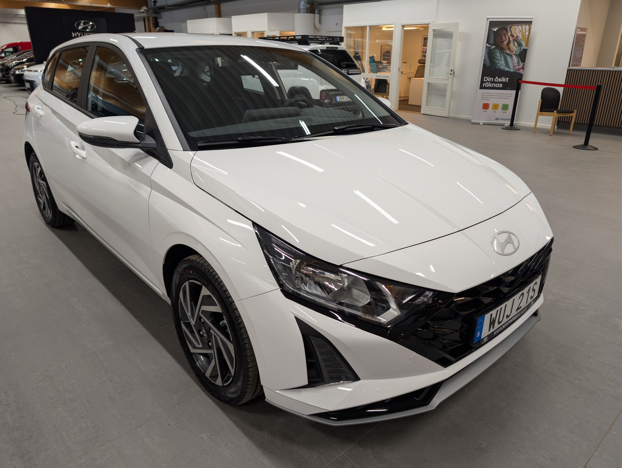 Hyundai i20 Essential Automat 2026, bild 5/10