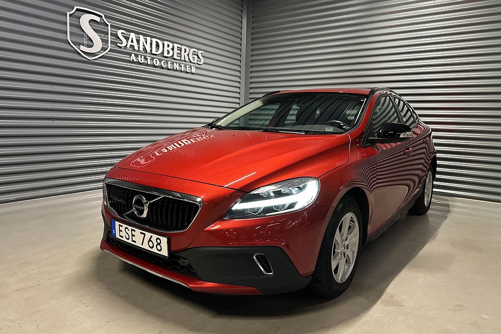 Volvo V40 Cross Country D3 150hk Kinetic Backkamera Navi PDC BT Euro 6