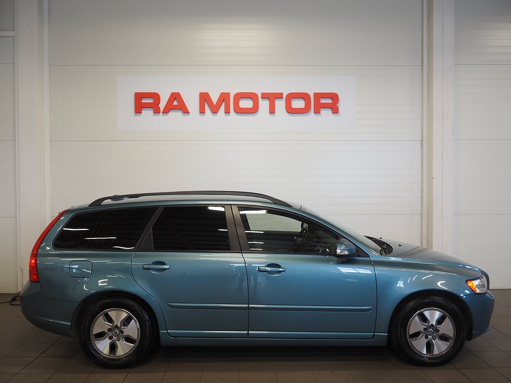 Volvo V50 1.6 D 109hk Momentum | D-Värm | P-Sensorer 2010