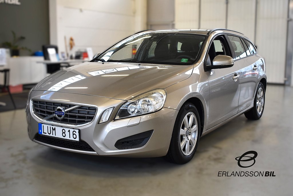 Volvo V60 D2 Kinetic Euro 5 KAMREM BYTT DRAGKROK