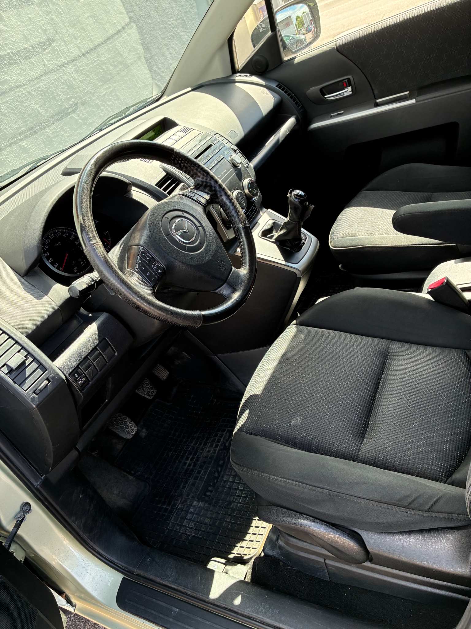 Mazda 5 2.0 MZR-CD Advance 7-Sits 2008, photo 6/10