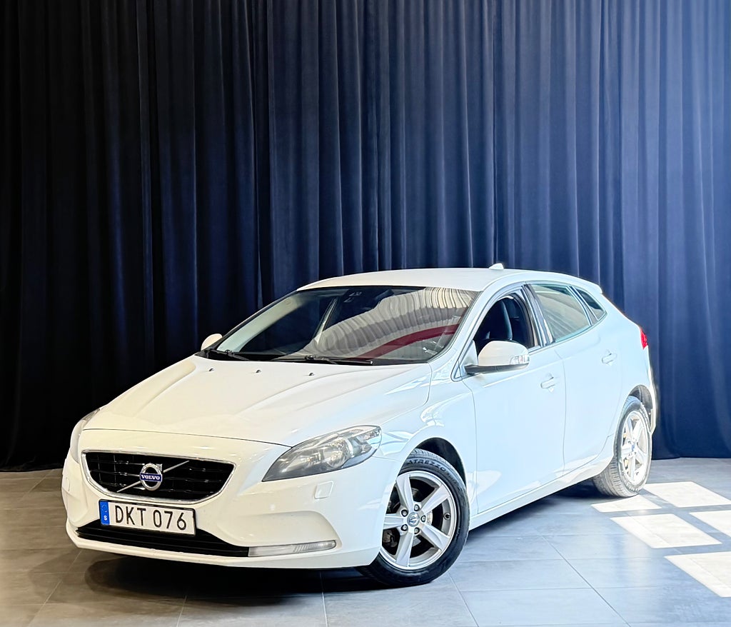 Volvo V40 D2 Kinetic P-VÄRM VÄLSERVAD FARTHÅLLARE  ECO-PRO 116HK