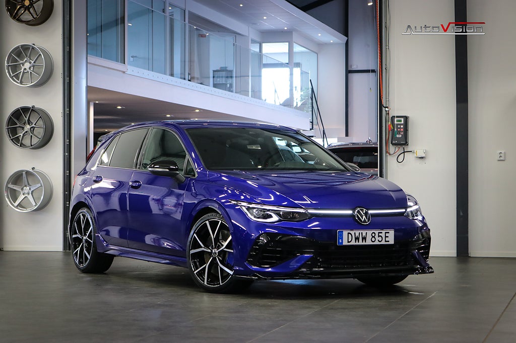 Volkswagen Golf R 2.0 TSI 4Motion DSG 320hk PERFORMANCE AKRAPOVIC H&K 