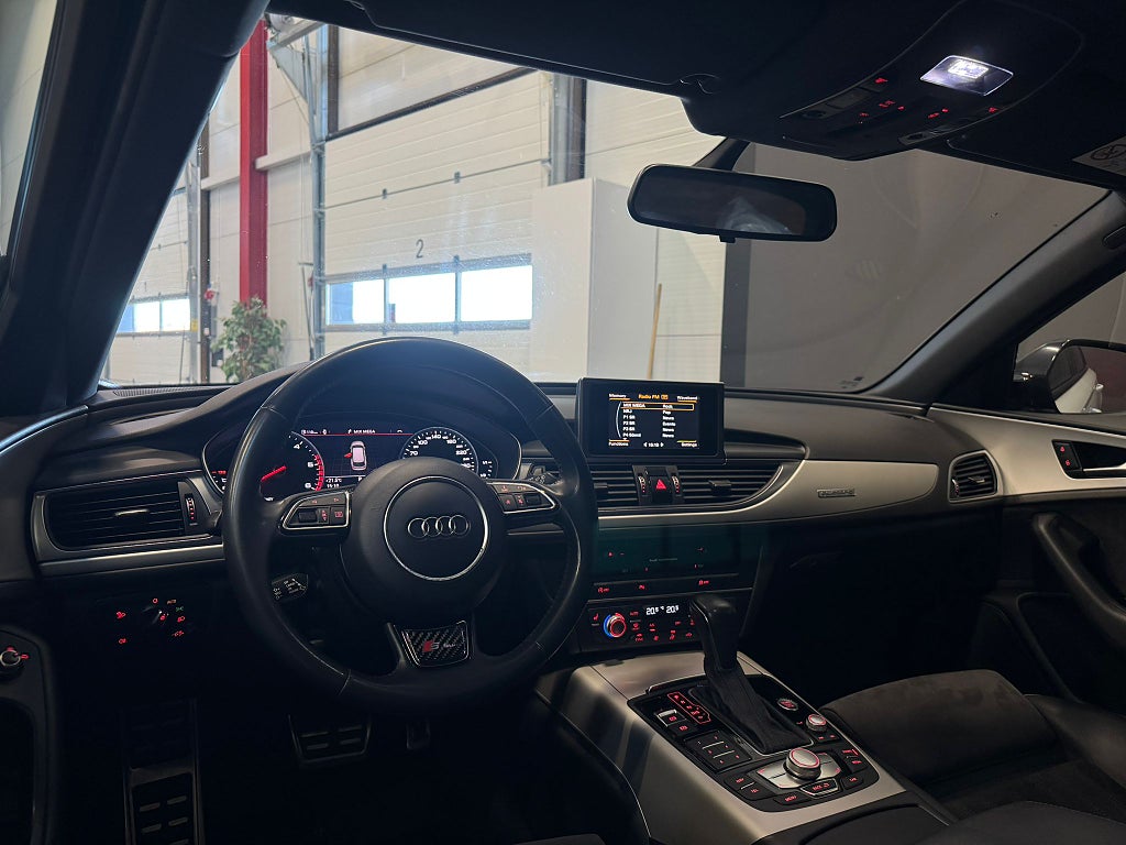 Audi A6 Avant 3.0 TDI V6*3,99%*S-Line 20" Pano Drag Glanspaket