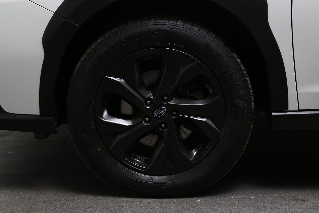 Subaru Outback 2,5i XFuel Field AWD Aut Bränslevärmare Drag 2024