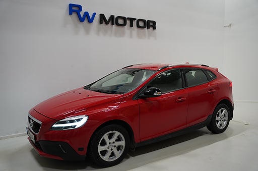 Volvo V40 Cross Country T3 152hk VOC P-värmare Bluetooth 