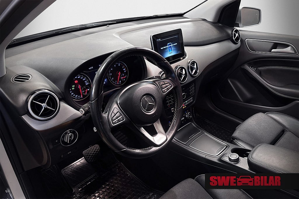Mercedes-Benz B200 2018 - miniatyr 9