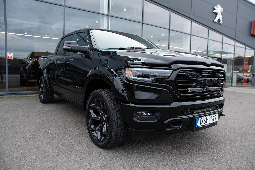 RAM 1500 Crew Cab LIMITED NIGHT 5.7 V8 LÅG SKATT LOCK Carven
