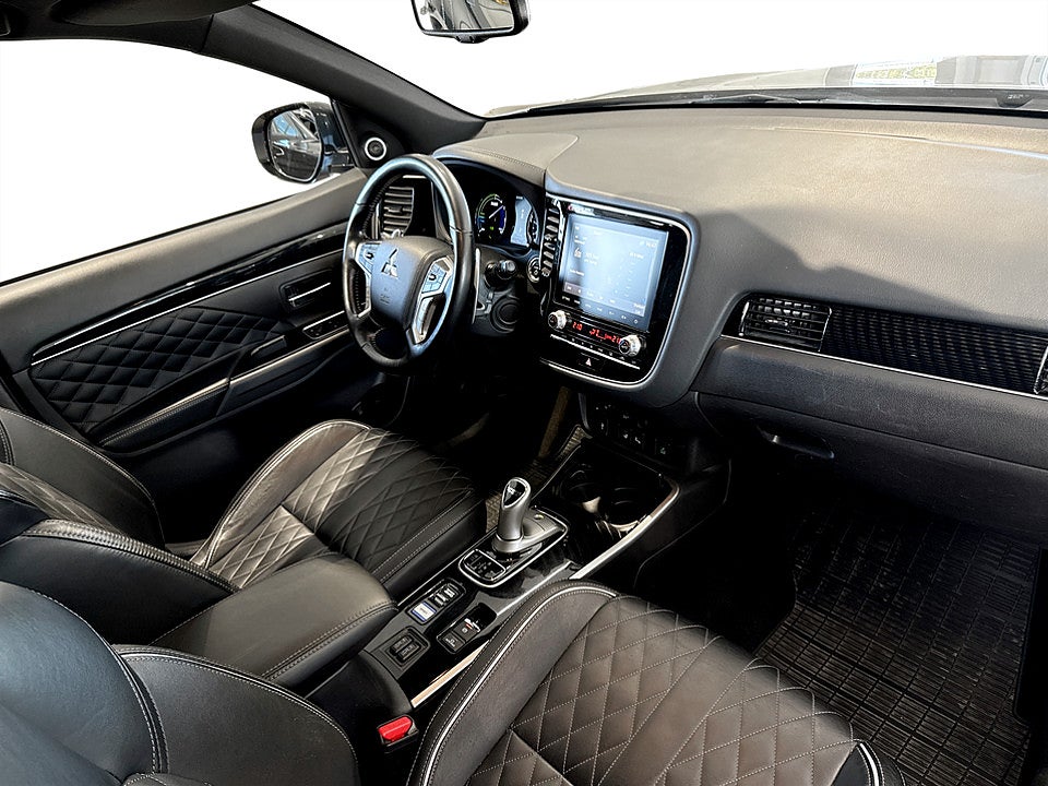 Bild på Mitsubishi Outlander Business PHEV 224hk Aut BACKKAMERA