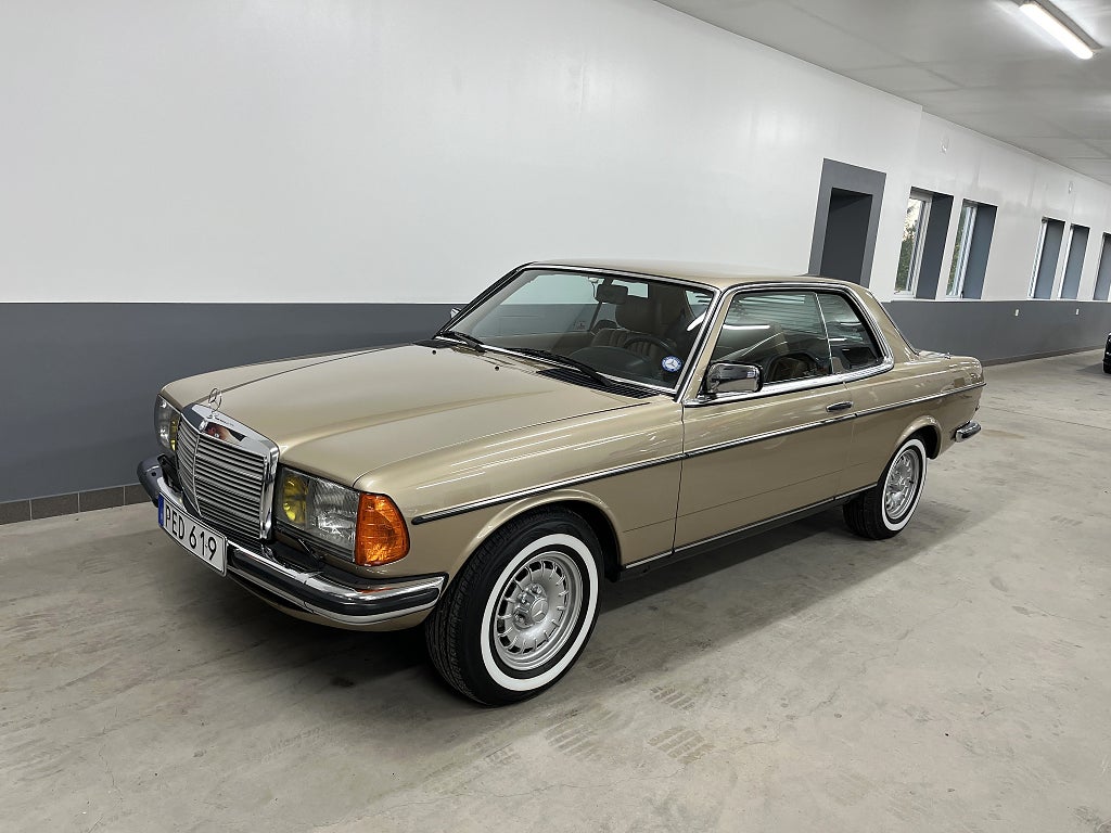 Mercedes-Benz 230 CE CE Coupe Automat. Välvårdad. Skattefri 136Hk