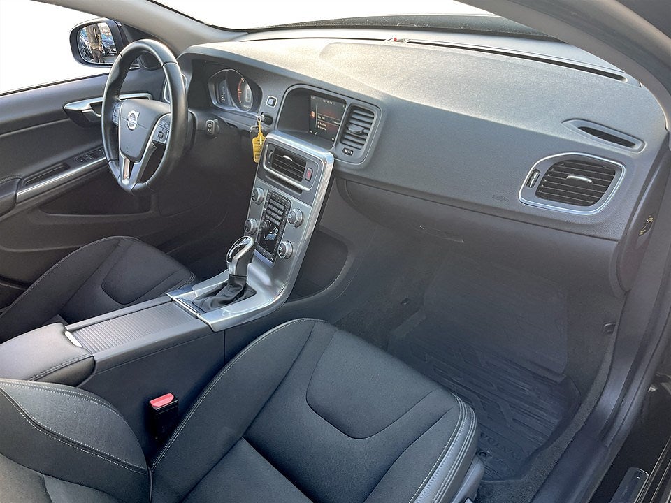 Bild på Volvo V60 Momentum D4 190hk Aut - DRAG, FARTHÅLLARE