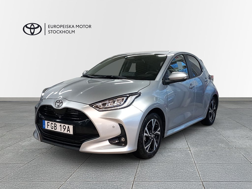 Toyota Yaris 1,5 HYBRID ACTIVEPLUS SÄKERHETSPKT -V-HJUL