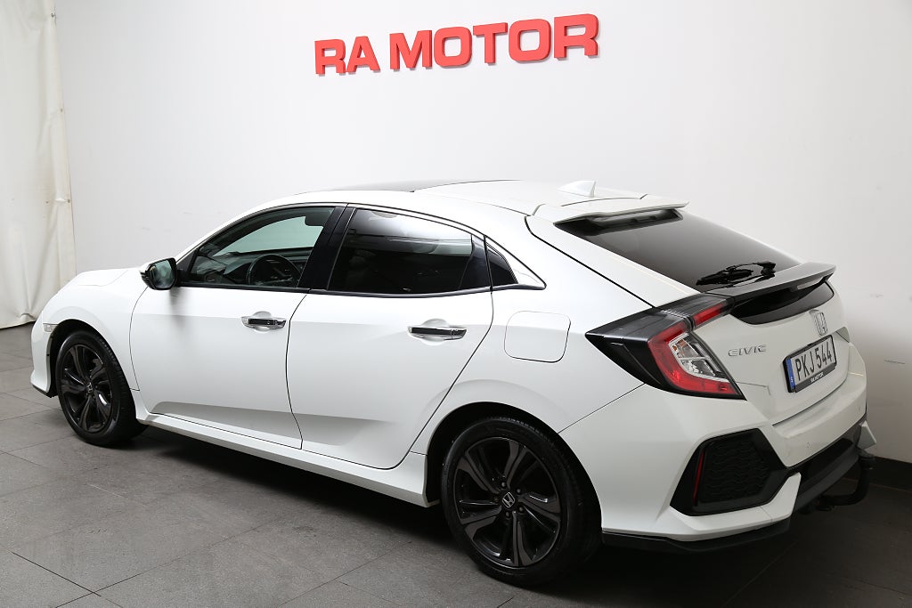 Honda Civic 1,5 i-VTEC Turbo 182hk 5D Panorama Skinn Drag 2017