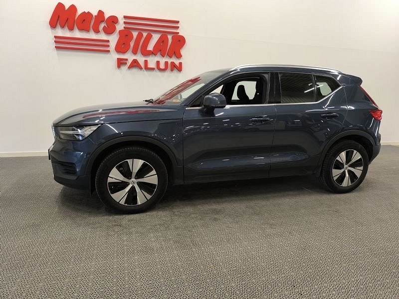 Volvo XC40 T4 ReCharge Plugin/Hybrid Momentum Expression