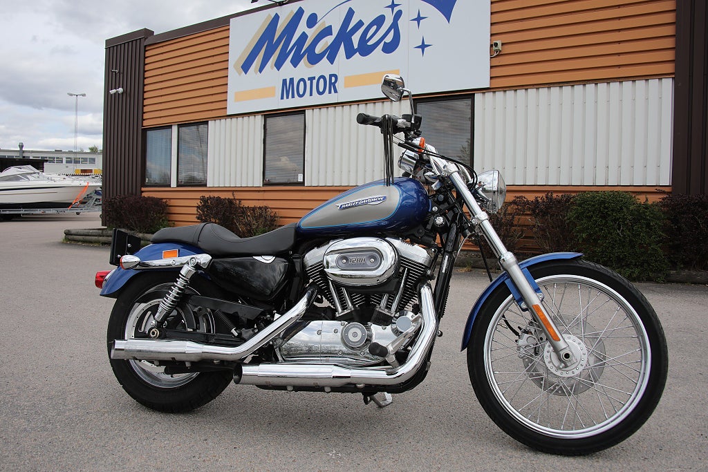 Harley-Davidson XL1200C Sportster Custom - lågmilare!