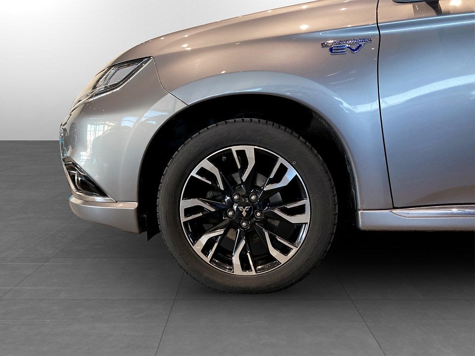 Bild på Mitsubishi Outlander Business PHEV 203hk Aut AWD - B-KAMERA,DRAG,ELSTOL