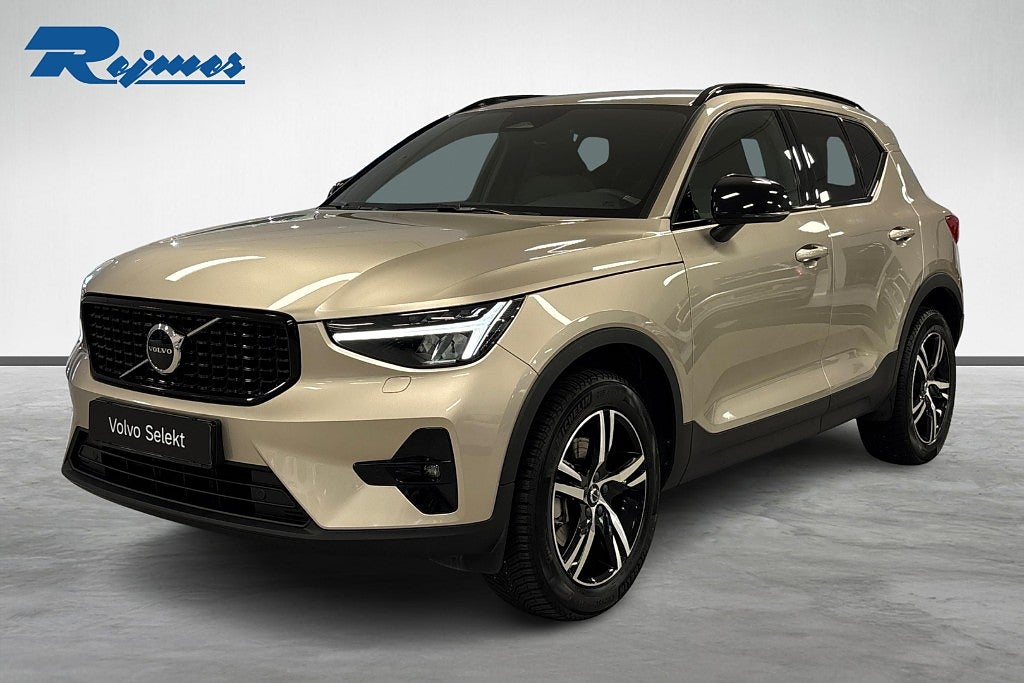 Volvo XC40 B4 FWD Bensin Plus Dark