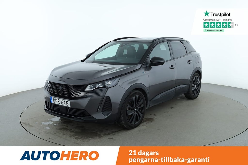 Peugeot 3008 HYBRID4 300 GT / Panorama, Värmare, CarPlay