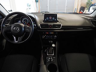 Halvkombi Mazda 3 15 av 20