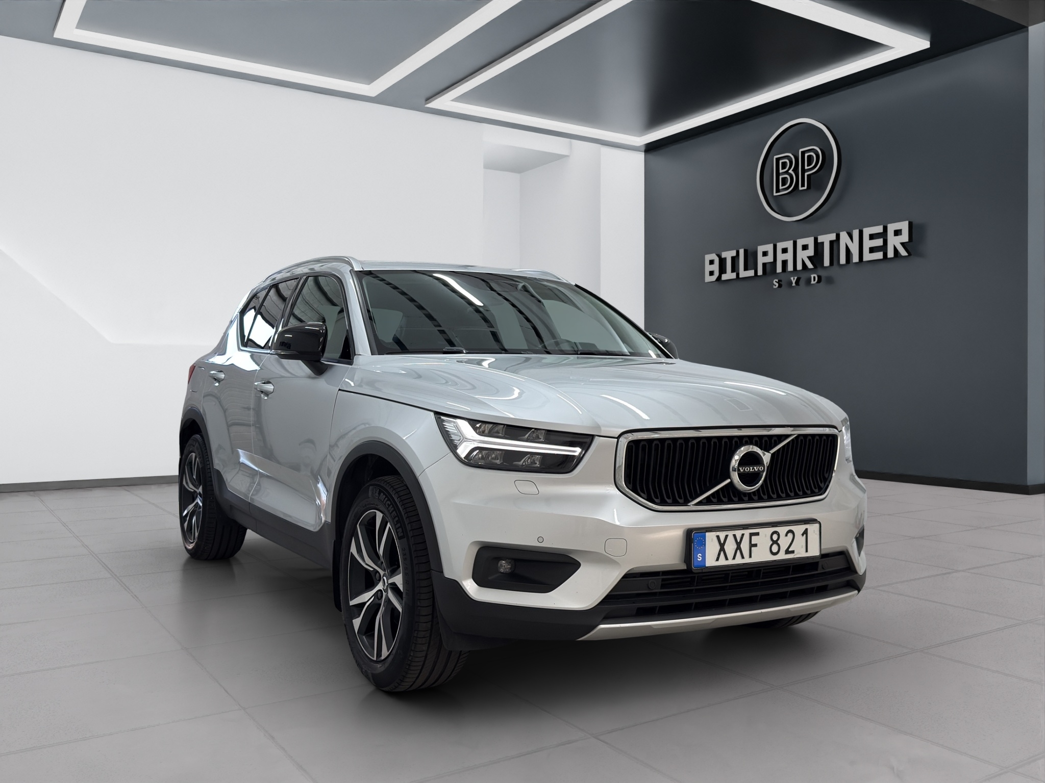 Volvo XC40 D3 Geartronic Momentum Pro 2019, bild 3/48