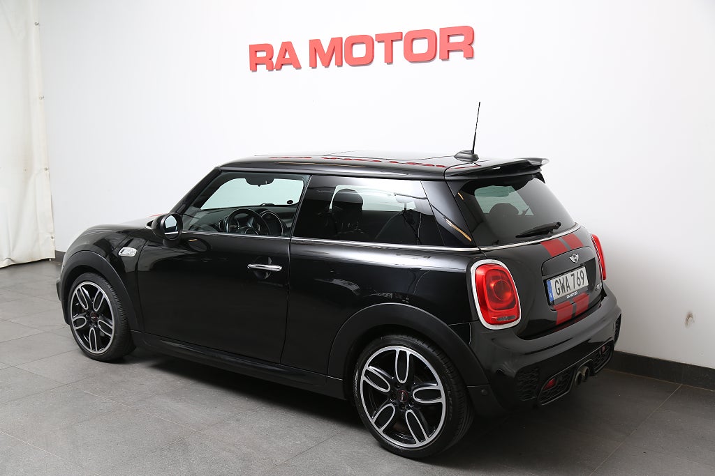 MINI Cooper S 192hk Automat 3-dörrars H/K Navi Läder Panorama 2015