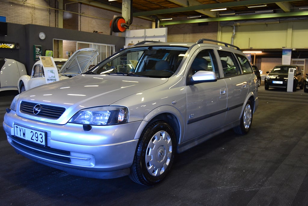 Opel Astra Caravan 1.6 101hk En Ägare.