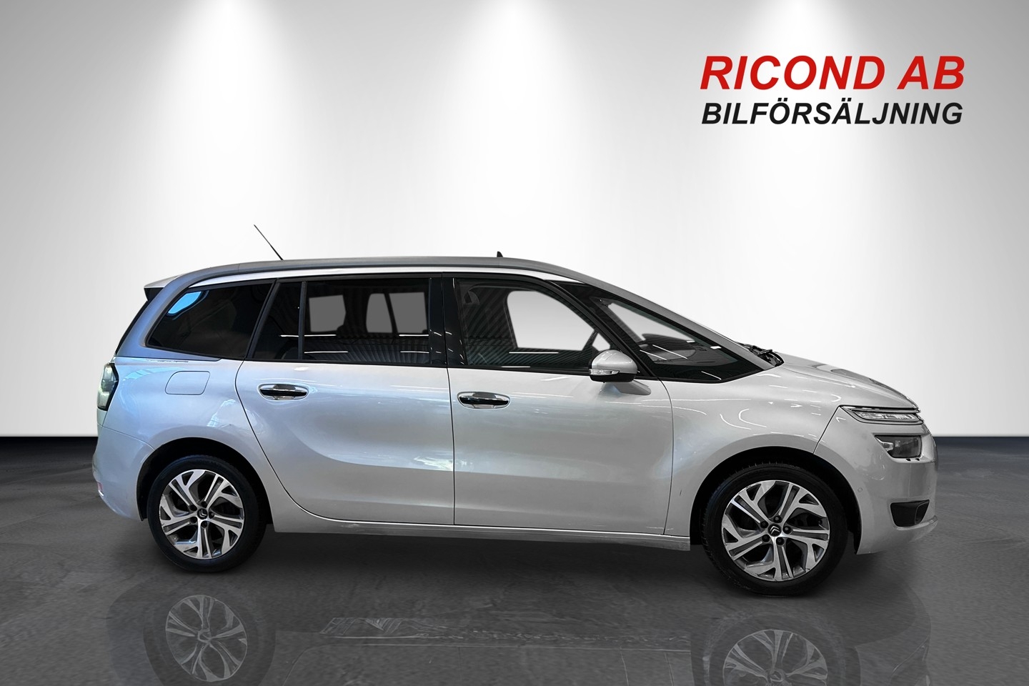 Citroen Grand C4 Picasso 2016, bild 2/48