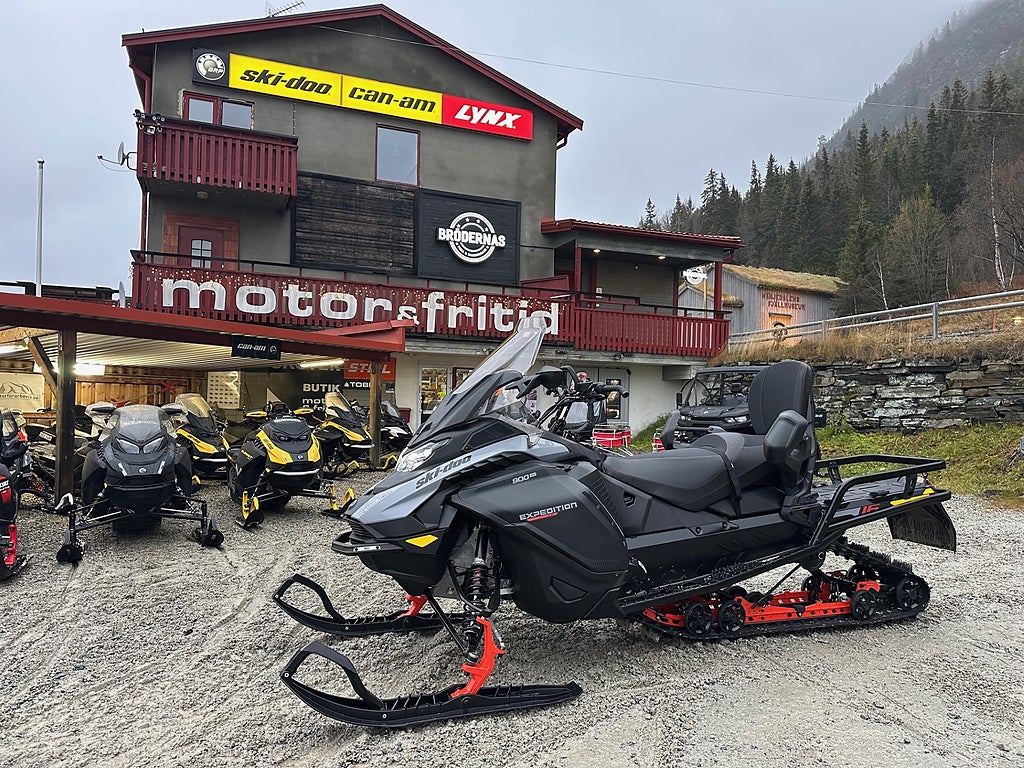 Ski-Doo Expedition LE 16" 900 ACE -27 