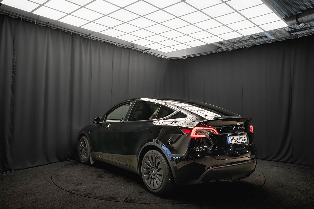 Tesla Model Y Long Range AWD PANO LÄDER KAMERA 1-ÄGARE 91.5%SoH MOMS