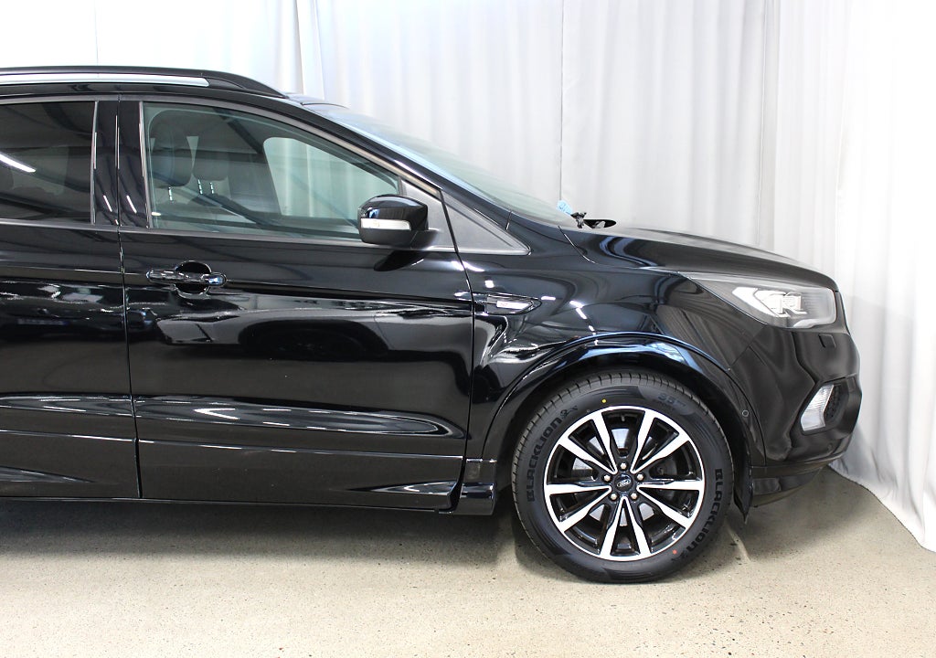 Ford Kuga 1.5 TDCi 120HK, Powershift ST-Line, * 10629* 3,99% Ränt